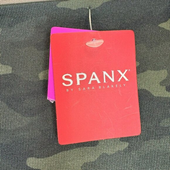 Spanx Leggings Look At Me Now Womens Plus Size 2X Camouflage Camo Green New NWT - Picture 3 of 7
